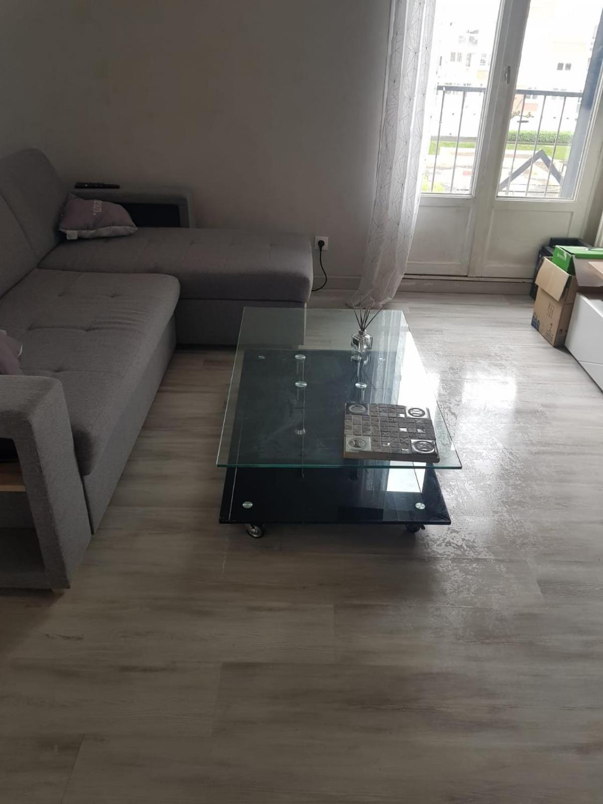 Chambre Neuve Dans Un Logement Partage A 10 Minute Du Circuit 24H Allonnes  Luaran gambar